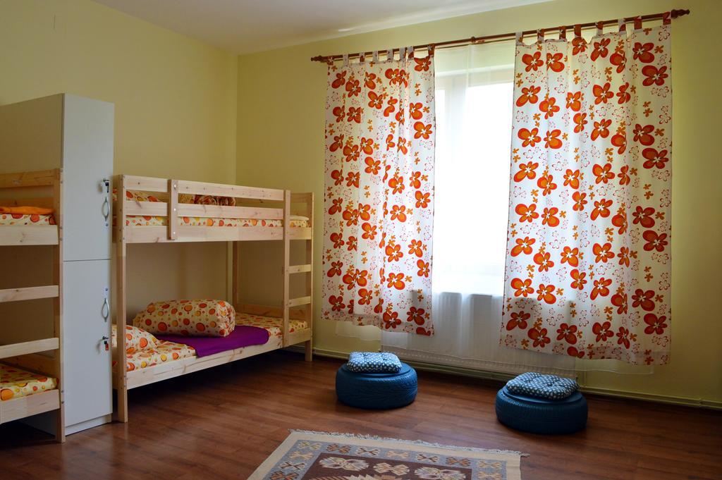 Exit Routine Hostel ทิมิชัวรา ภายนอก รูปภาพ