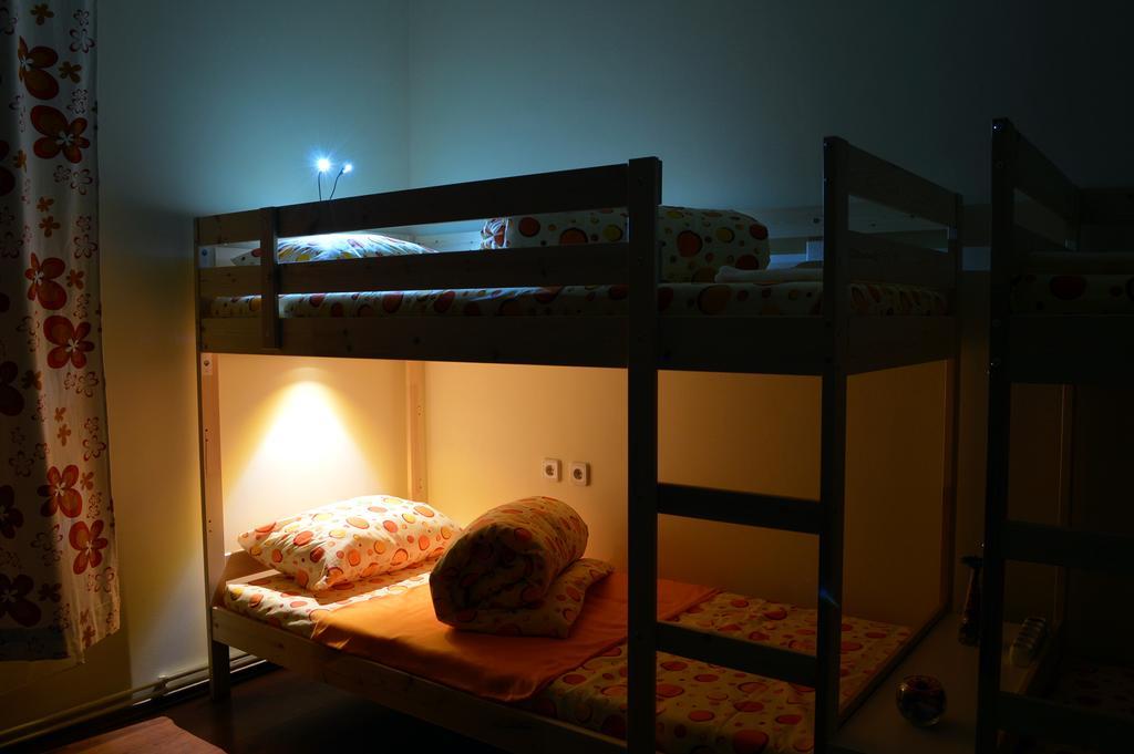Exit Routine Hostel ทิมิชัวรา ภายนอก รูปภาพ