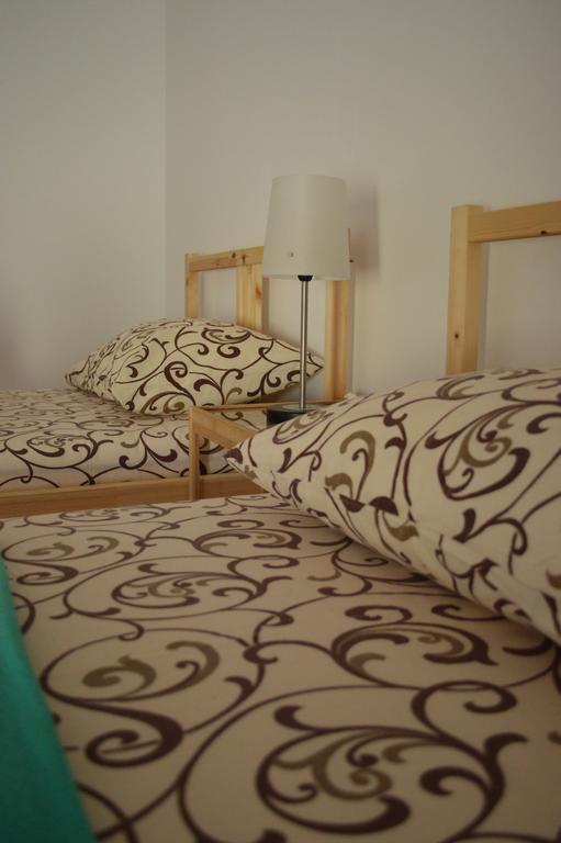 Exit Routine Hostel ทิมิชัวรา ภายนอก รูปภาพ